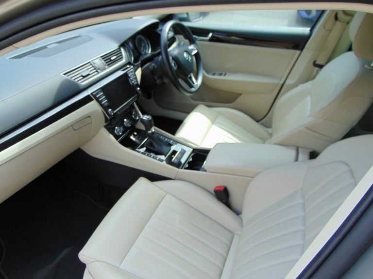 Skoda Superb 2.0 Tdi Se Business Dsg Euro 6 Ss Silver #55