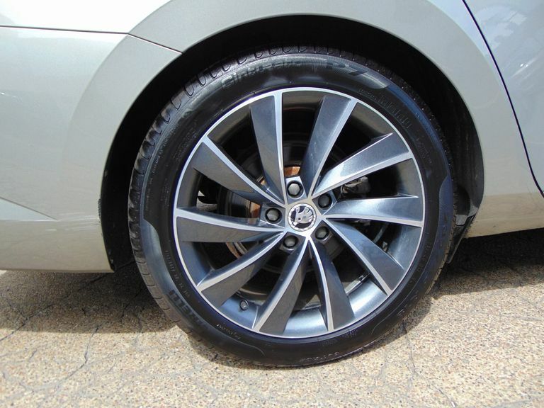 Skoda Superb 2.0 Tdi Se Business Dsg Euro 6 Ss Silver #61