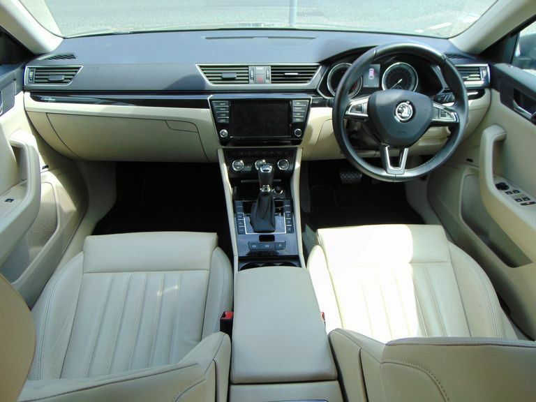 Skoda Superb 2.0 Tdi Se Business Dsg Euro 6 Ss Silver #13