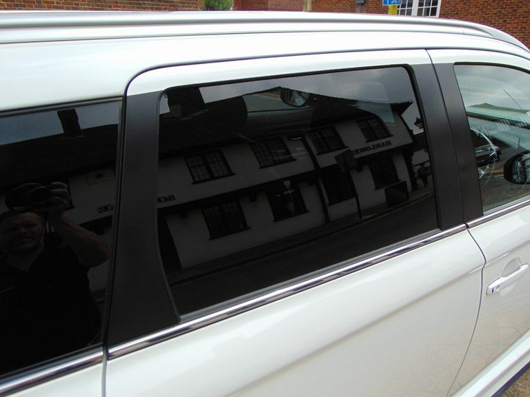 Mitsubishi Outlander Exceed White #37
