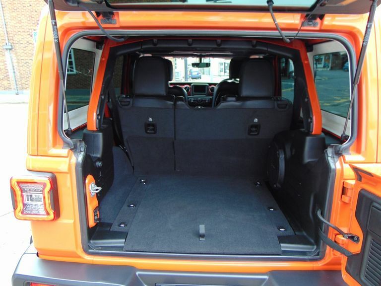 Jeep Wrangler 2L Rubicon Grey #46