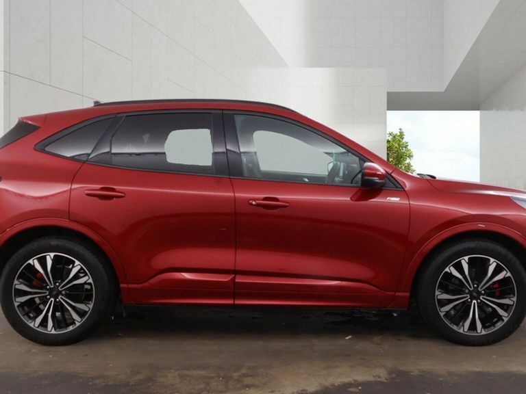 Ford Kuga 2.5 Fhev St-line X Edition Cvt Red