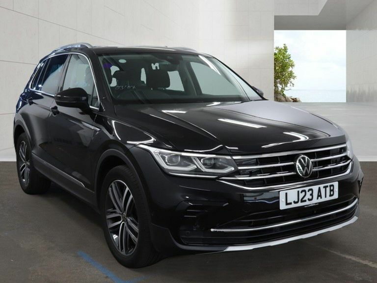 Volkswagen Tiguan 1.5 Tsi 150 Elegance Dsg Black #5