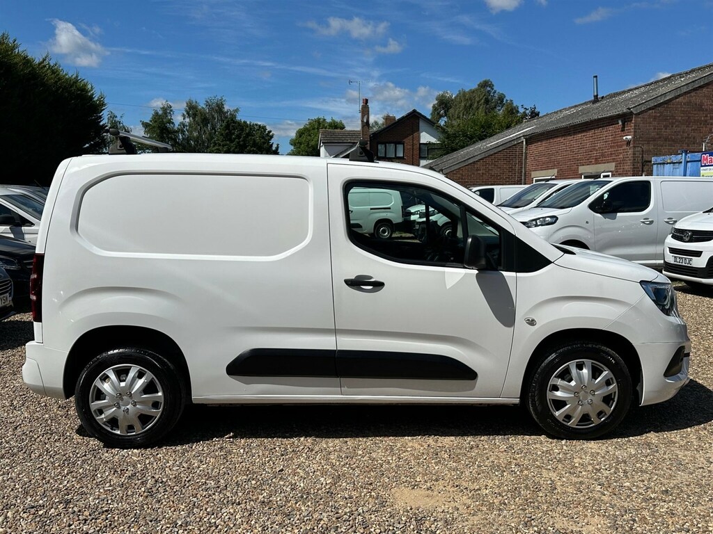 Vauxhall Combo 1.6 Turbo D 2300 Sportive L1 H1 Euro 6 Ss White #6