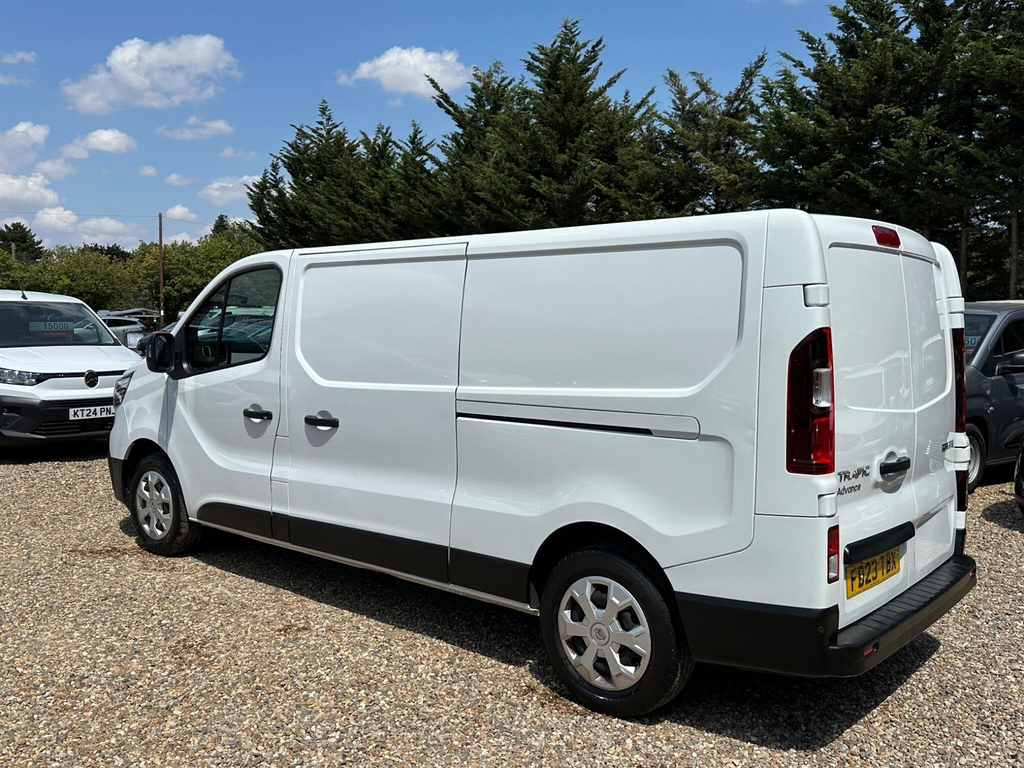 Renault Trafic 2.0 Dci Blue Ll30 Advance L2 H1 Euro 6 Ss FD23TBX White #3