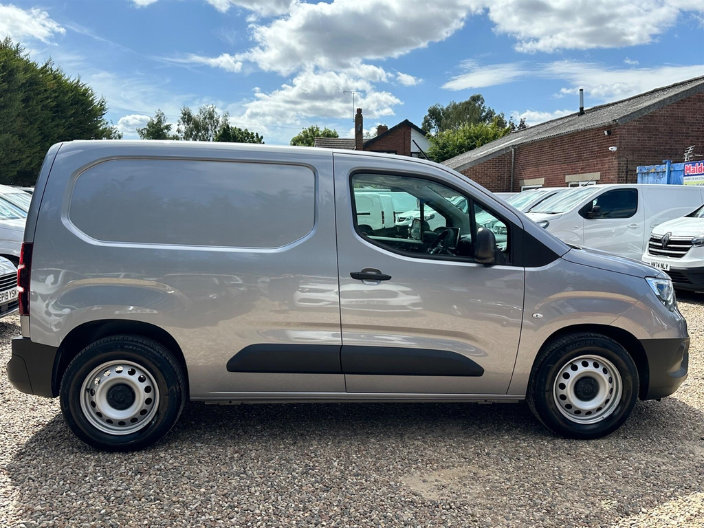 Vauxhall Combo-e Life 52Kwh Prime Swb 11Kw Charger #6