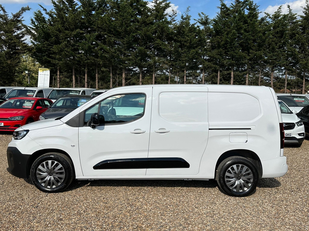 Citroen Berlingo 1.5 Bluehdi 950Driver XL Lwb Euro 6 Ss 6Dr KT24PNJ White #2