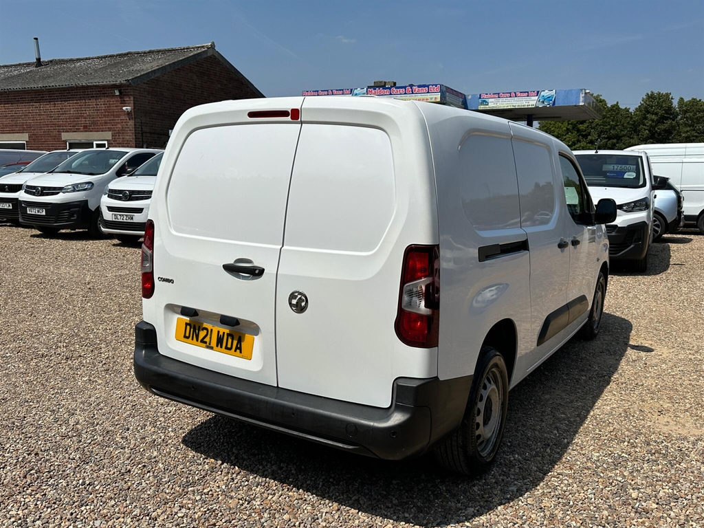 Vauxhall Combo 1.5 Turbo D 2300 Dynamic L2 H1 Euro 6 DN21WDA White #5