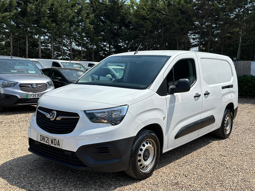 Vauxhall Combo 1.5 Turbo D 2300 Dynamic L2 H1 Euro 6 White