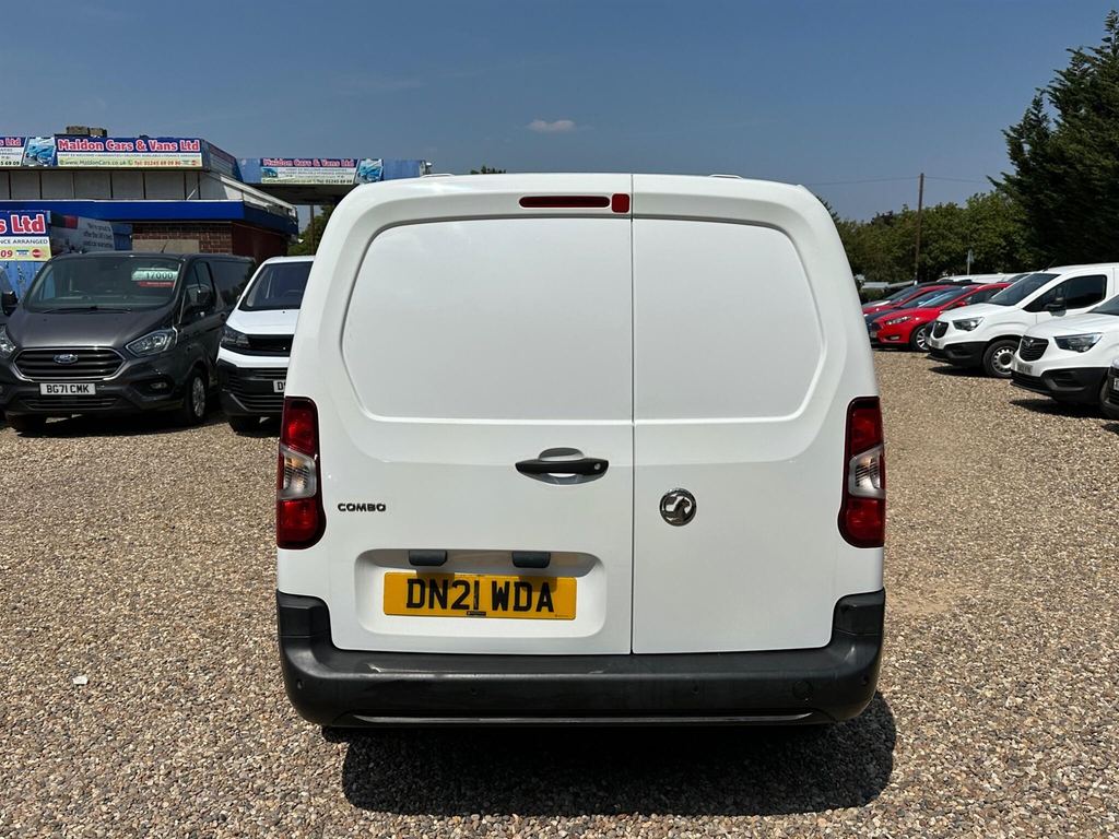Vauxhall Combo 1.5 Turbo D 2300 Dynamic L2 H1 Euro 6 DN21WDA White #4