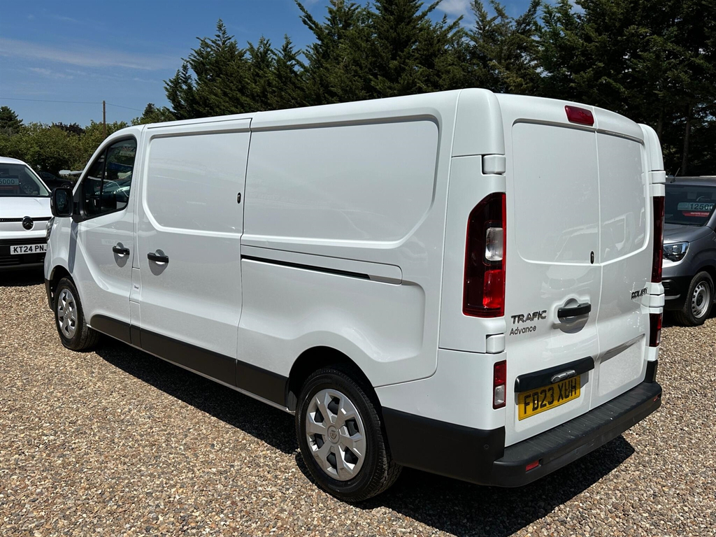 Renault Trafic 2.0 Dci Blue Ll30 Advance L2 H1 Euro 6 Ss FD23XUH White #3