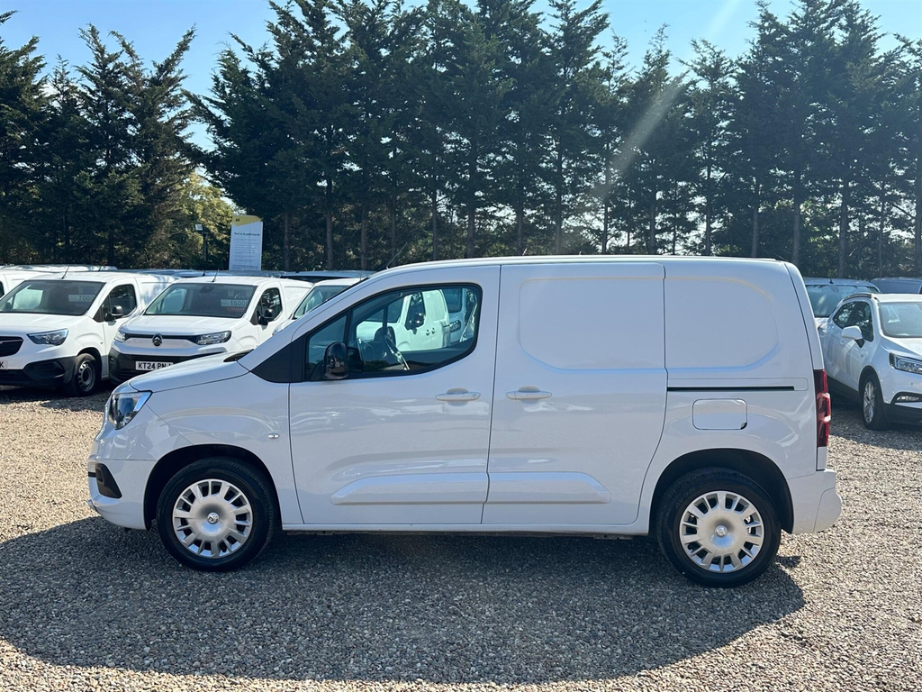Vauxhall Combo 1.5 Turbo D 2300 Pro L1 H1 Euro 6 Ss DP23HXJ White #2