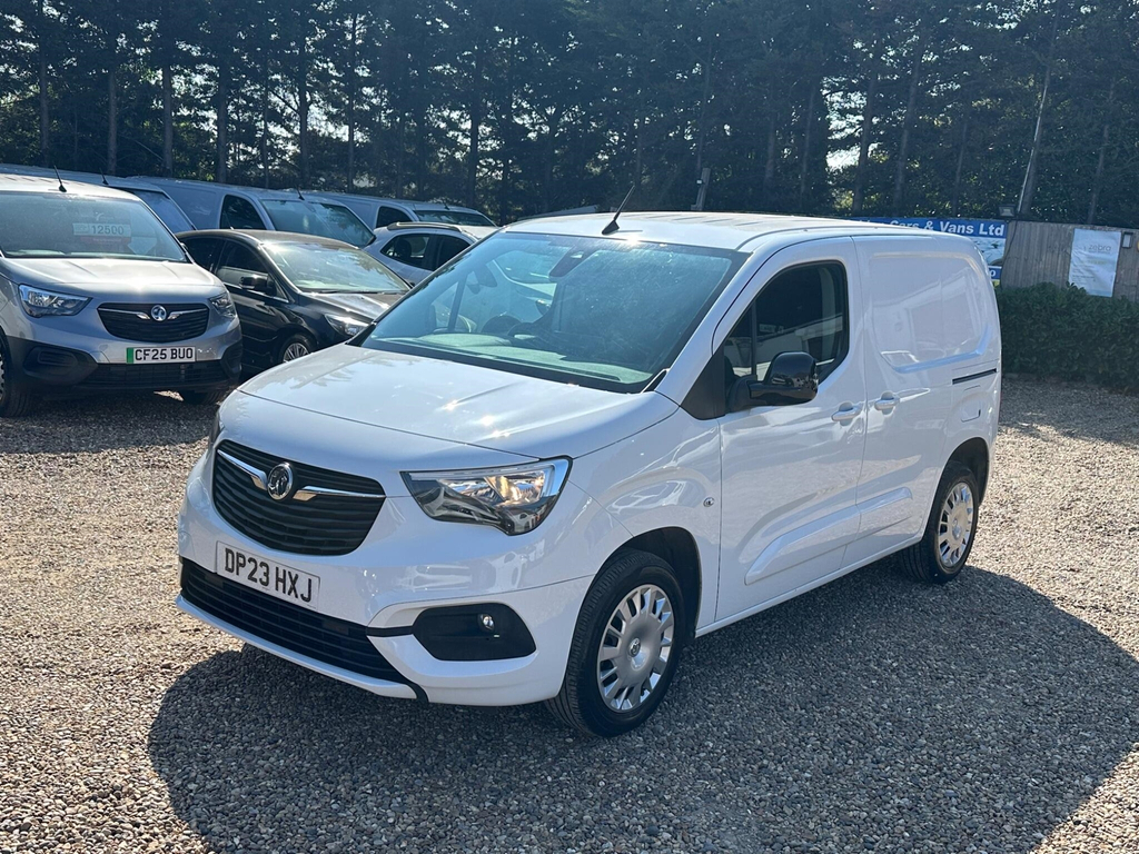 Vauxhall Combo 1.5 Turbo D 2300 Pro L1 H1 Euro 6 Ss White