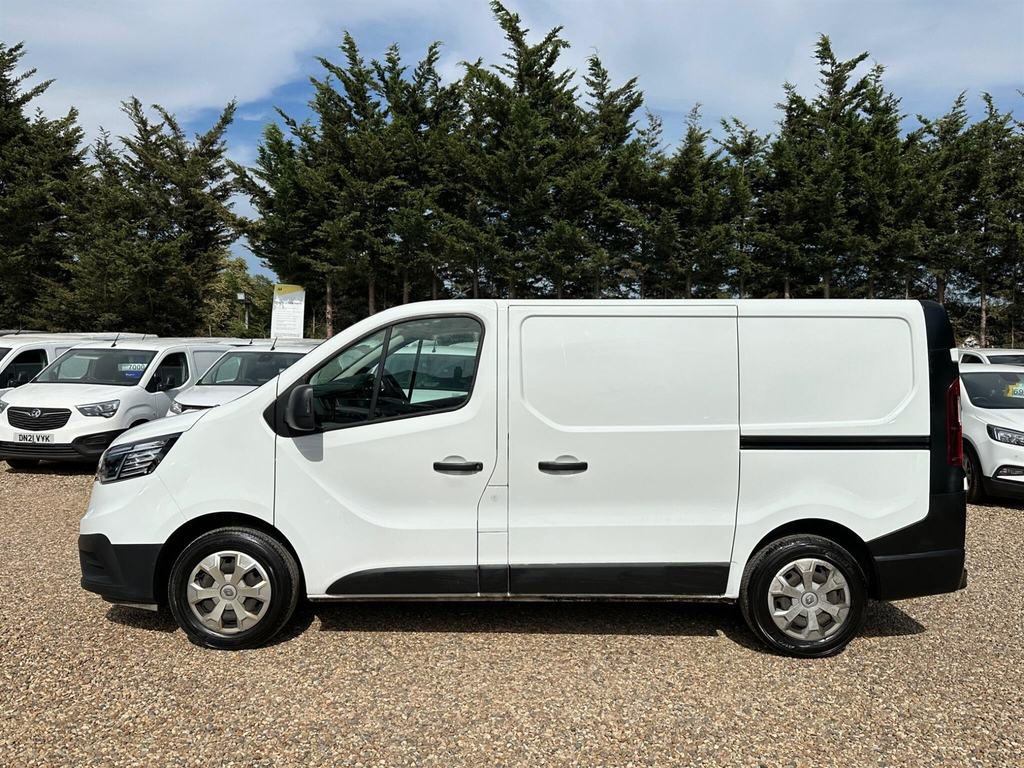Renault Trafic 2.0 Dci Blue Sl28 Business L1 H1 Euro 6 Ss HN23JXY White #2