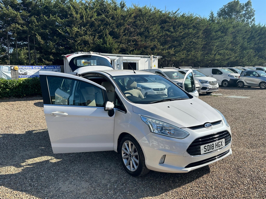 Ford B-Max B-max Titanium Navigator Black #23