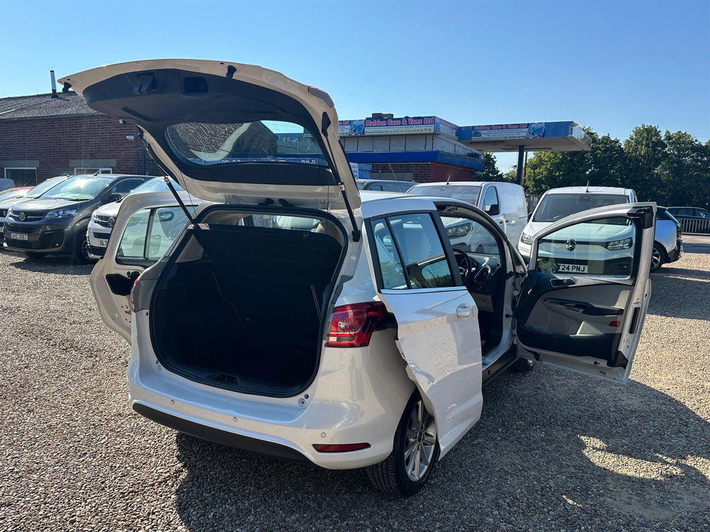 Ford B-Max B-max Titanium Navigator Black #21