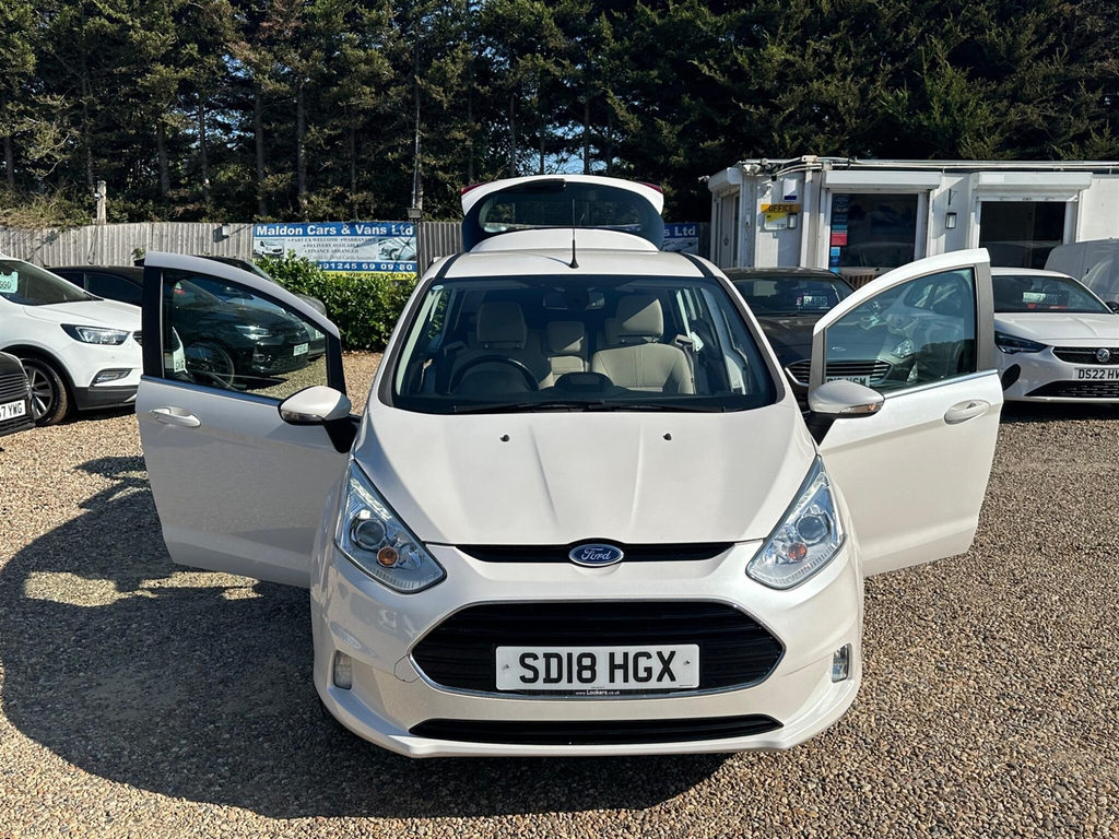 Ford B-Max B-max Titanium Navigator Black #24