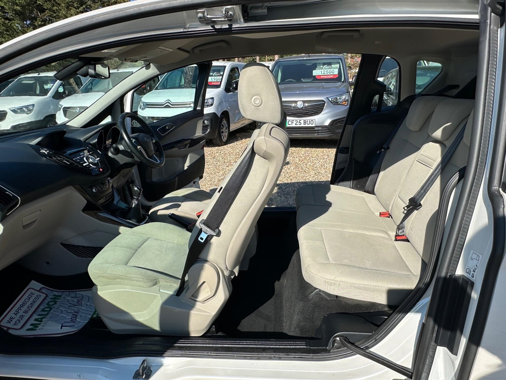 Ford B-Max B-max Titanium Navigator Black #15