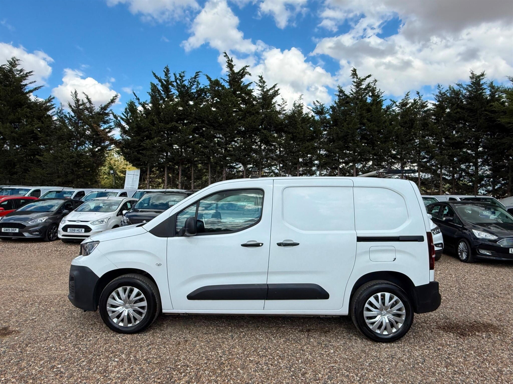 Peugeot Partner 1.5 Bluehdi 1000 Professional Standard Panel Van S MW21RDV White #2