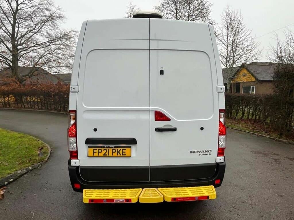 Vauxhall Movano Mpv White #5