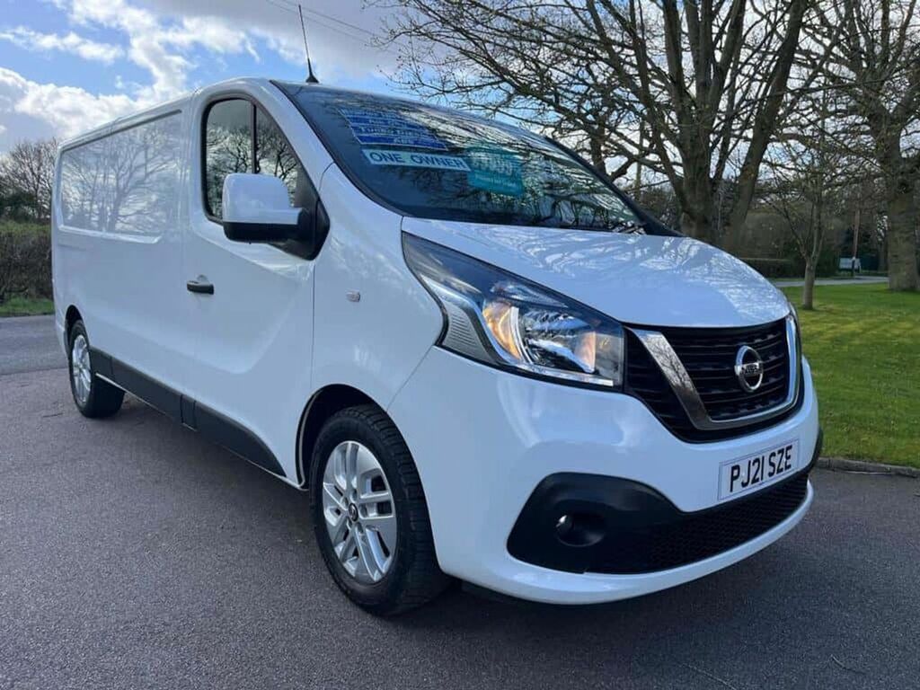 Nissan NV300 Mpv White #3