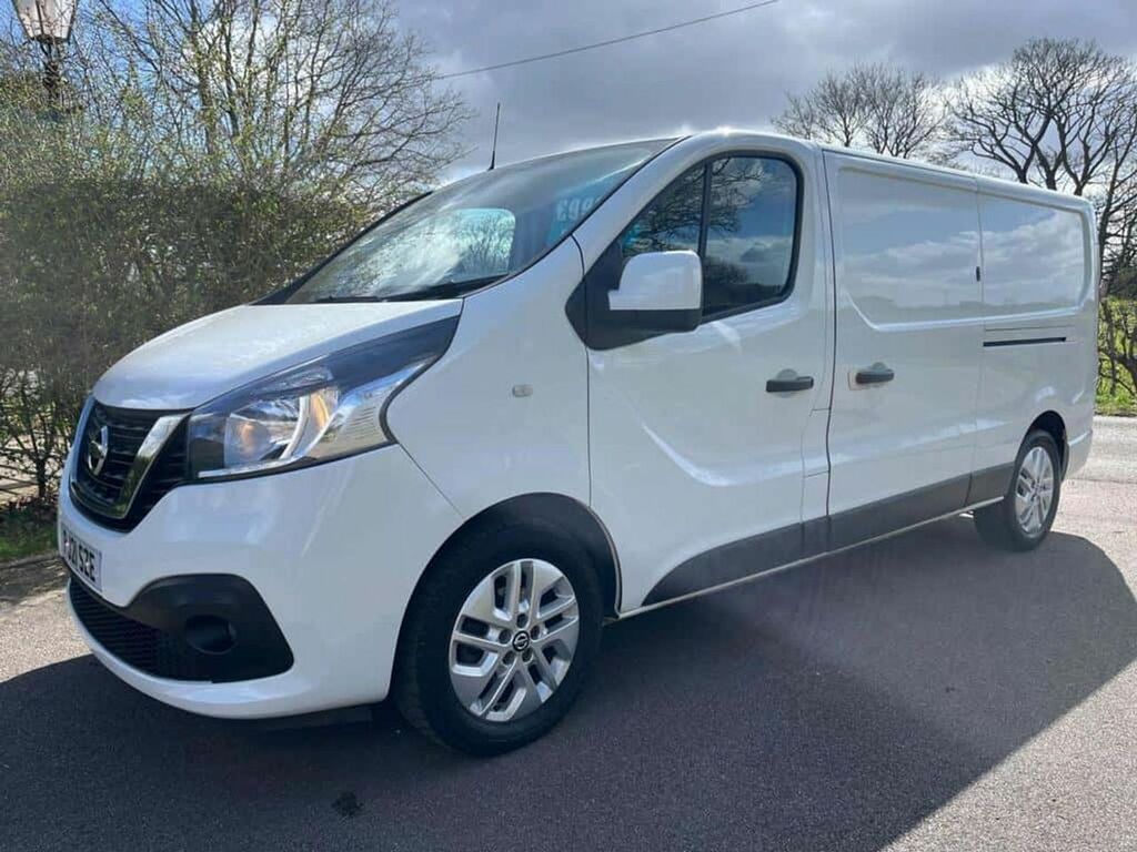 Nissan NV300 Mpv White #2