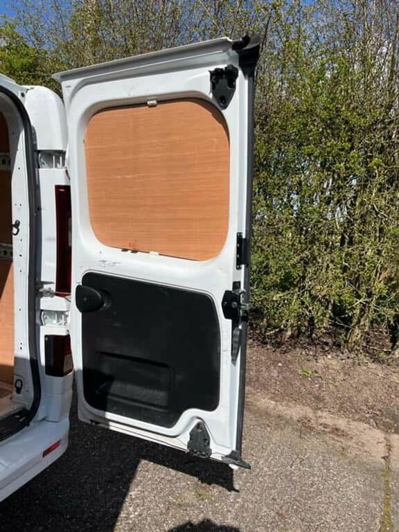 Nissan NV300 2.0 Dci 30 Acenta Panel Van L1 H White #22