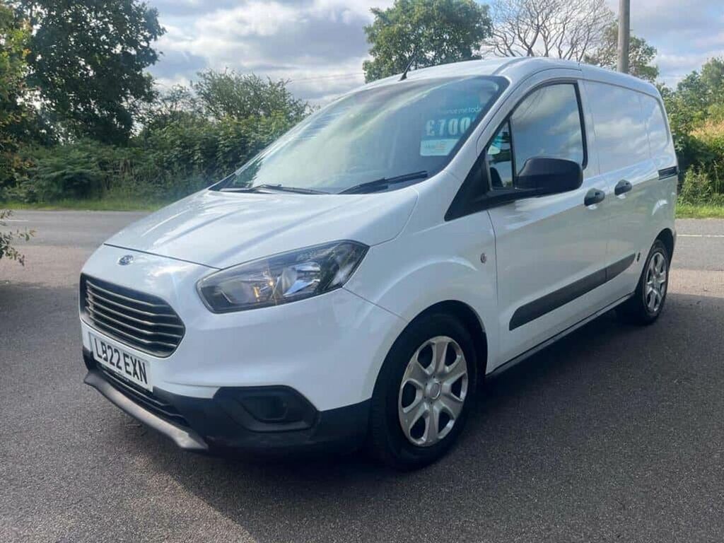 Ford Transit Courier Mpv White #2