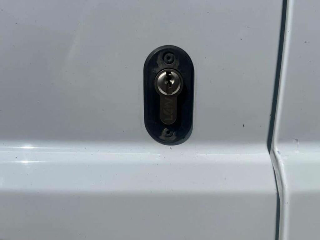 Ford Transit Courier 1.5 Tdci 100Ps Sport Van 6 Speed White #23
