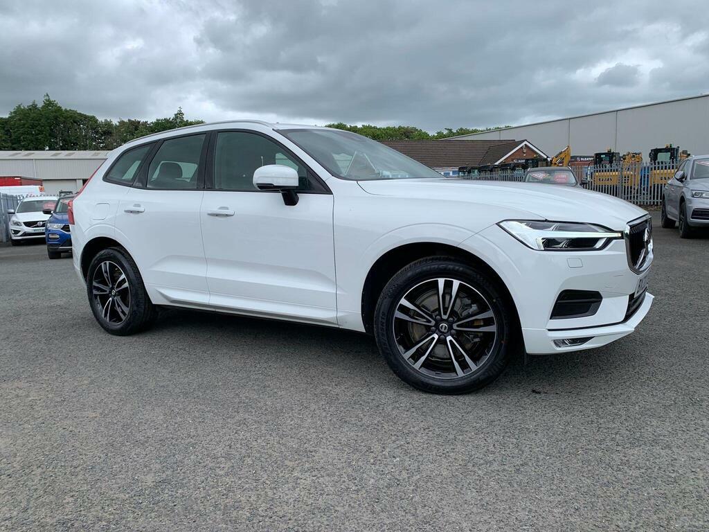 Volvo XC60 2.0 D4 Momentum Pro Euro 6 S S White