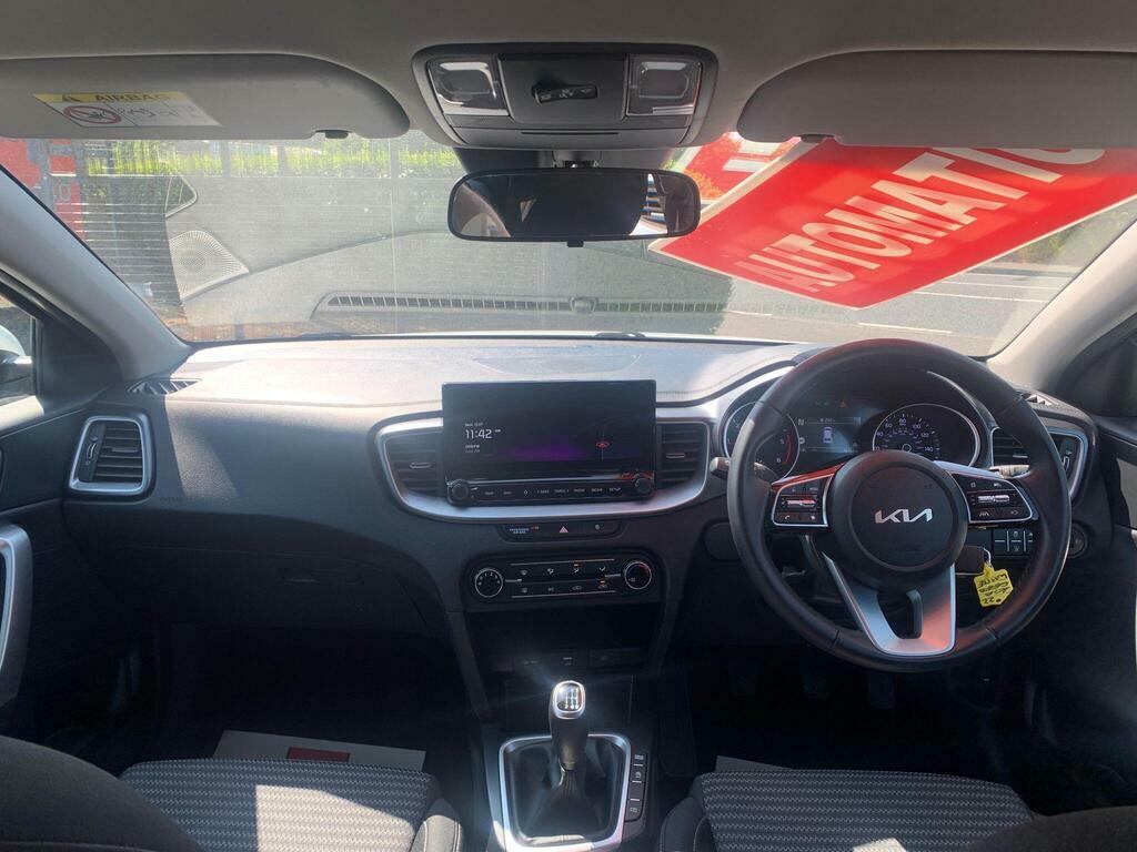 Kia Ceed 1.6 Crdi Mhev 2 Nav Sportswagon Euro 6 S S White #5