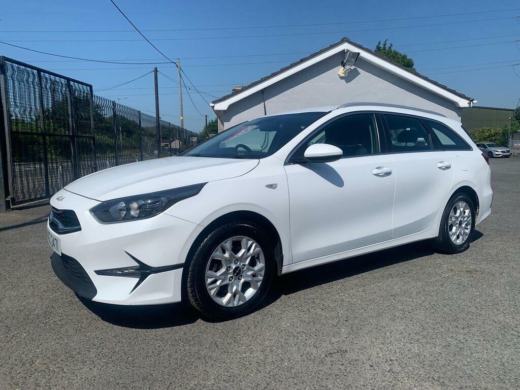 Kia Ceed 1.6 Crdi Mhev 2 Nav Sportswagon Euro 6 S S White #2