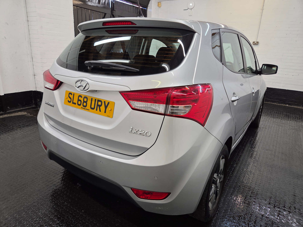 Hyundai Ix20 Se Mpi Silver #6