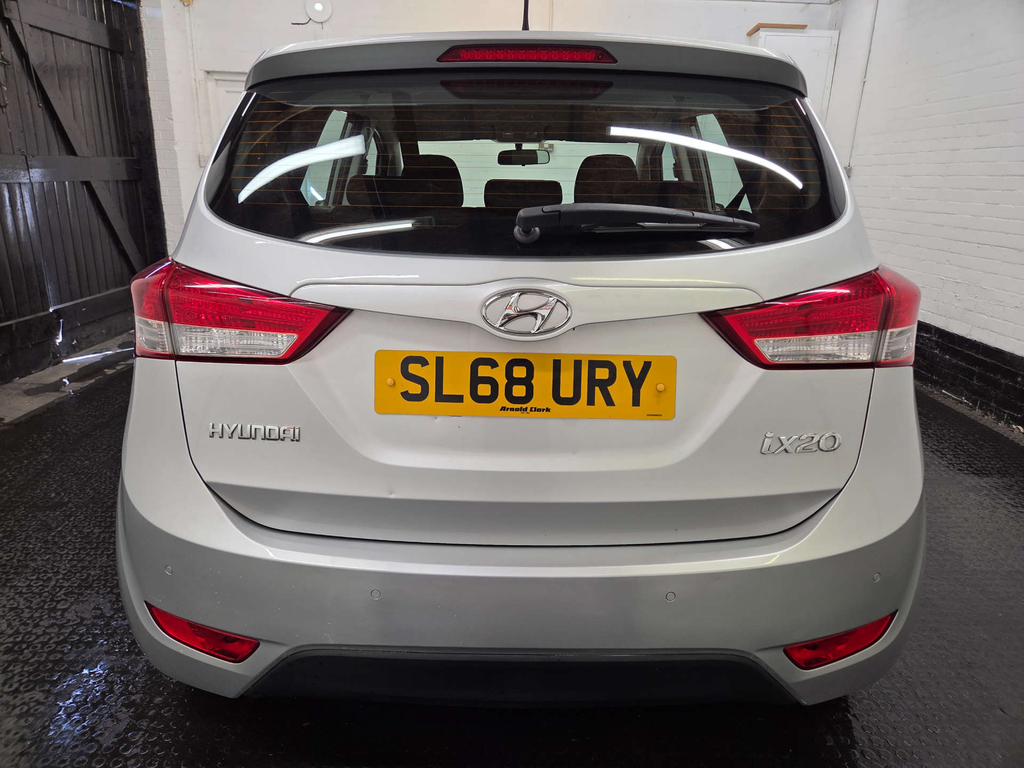 Hyundai Ix20 Se Mpi Silver #5