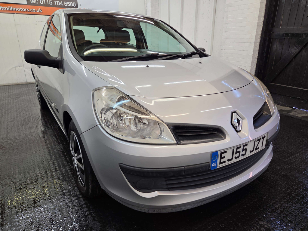 Renault Clio 2.0 16V Renaultsport Trophy 182 Hatchback Petr Red #1