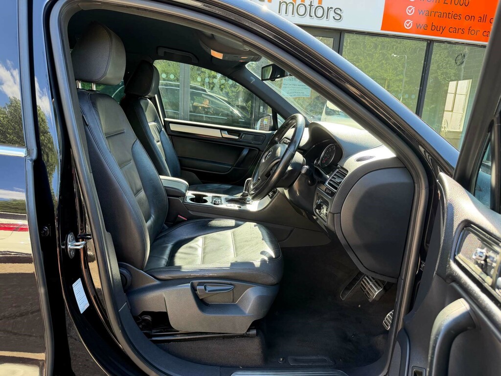 Volkswagen Touareg V6 Altitude Tdi Bluemotion Technology 4Wd FR13TNJ #2