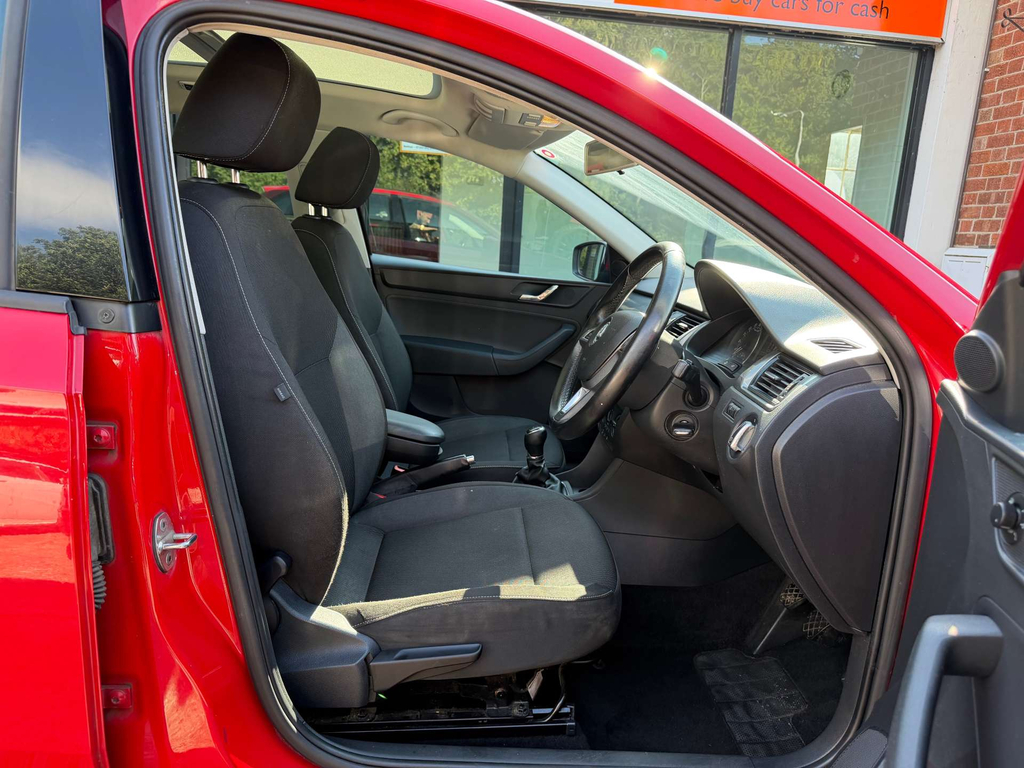 Skoda Rapid Spaceback Spaceback Se Tdi Cr GC14KCV #3