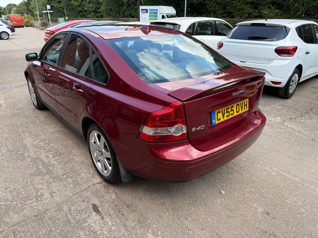 Volvo S40 Se 4-Door Red #12