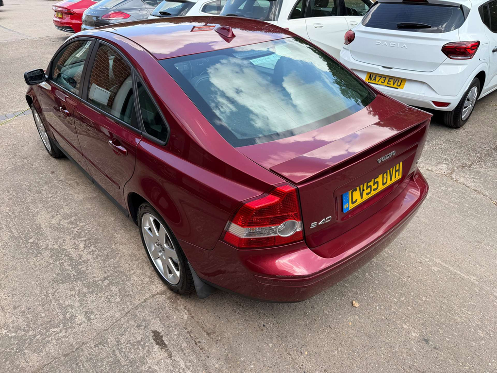 Volvo S40 Se 4-Door Red #13