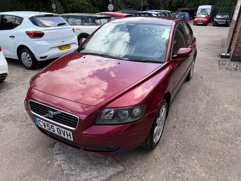 Volvo S40 Se 4-Door Red #8