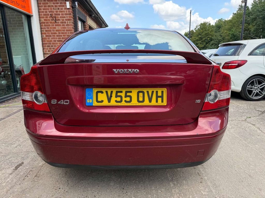 Volvo S40 Se 4-Door Red #15