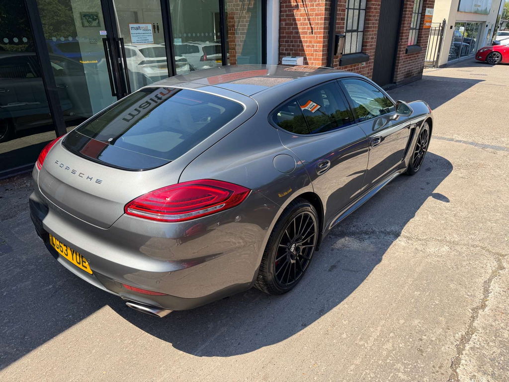 Porsche Panamera Hatchback 3.0D Grey #19