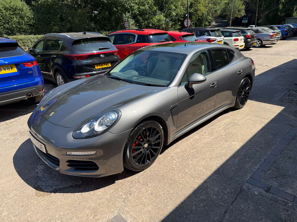 Porsche Panamera Hatchback 3.0D Grey #12
