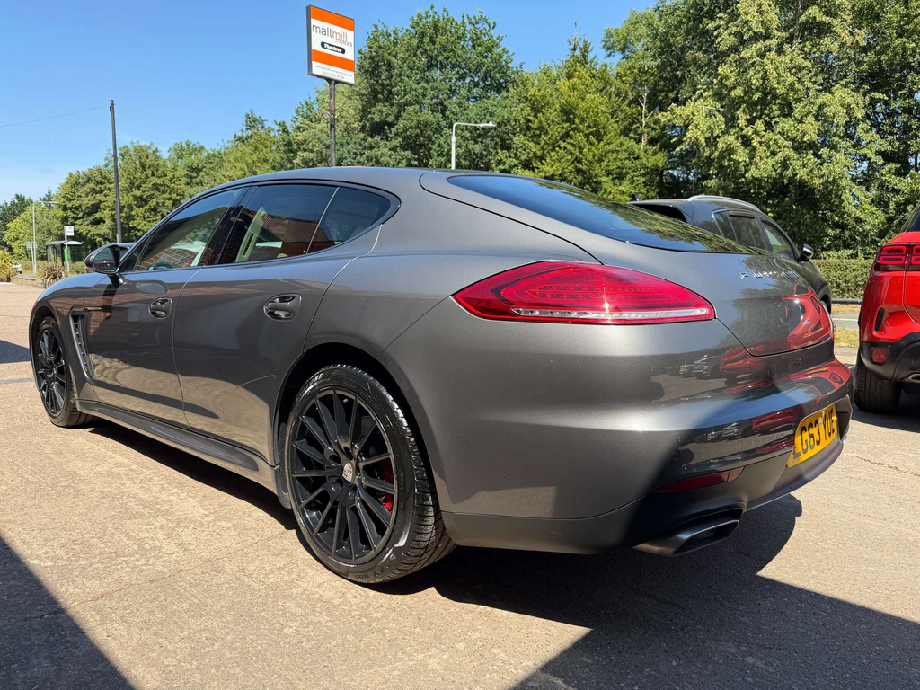 Porsche Panamera Hatchback 3.0D Grey #14