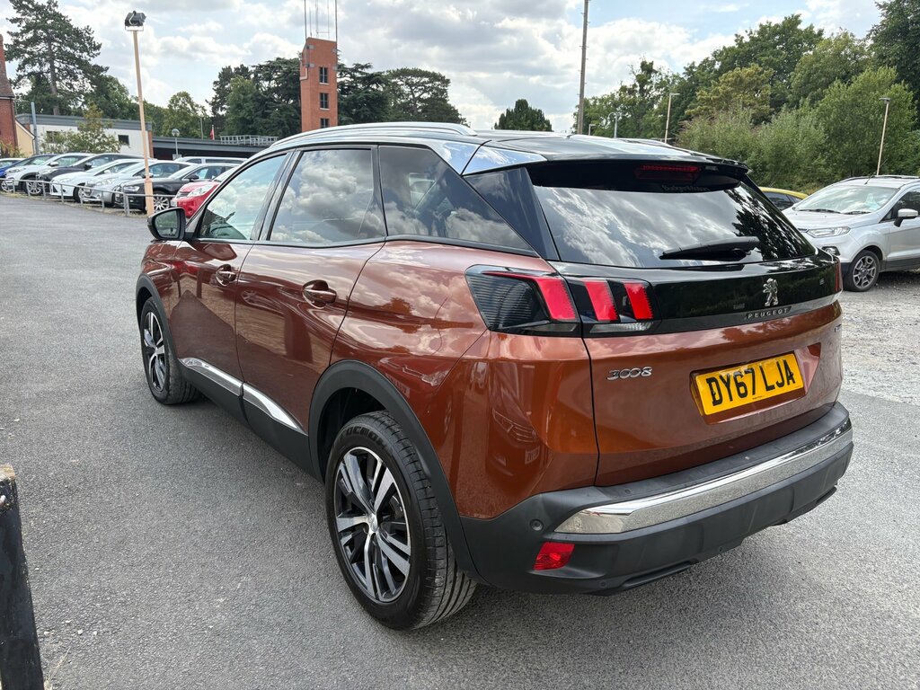 Peugeot 3008 1.2 Puretech Allure Suv Euro 6 Brown #4