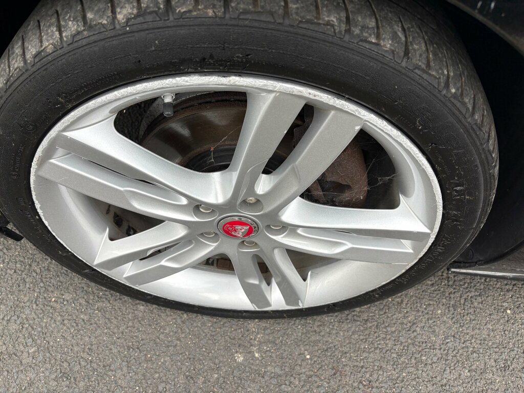 Jaguar XE 2.0D R-sport Saloon Euro 6 Ss Black #6