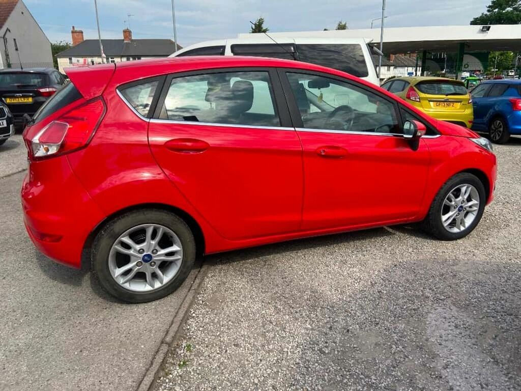 Ford Fiesta Zetec YB64ZBE Red #4
