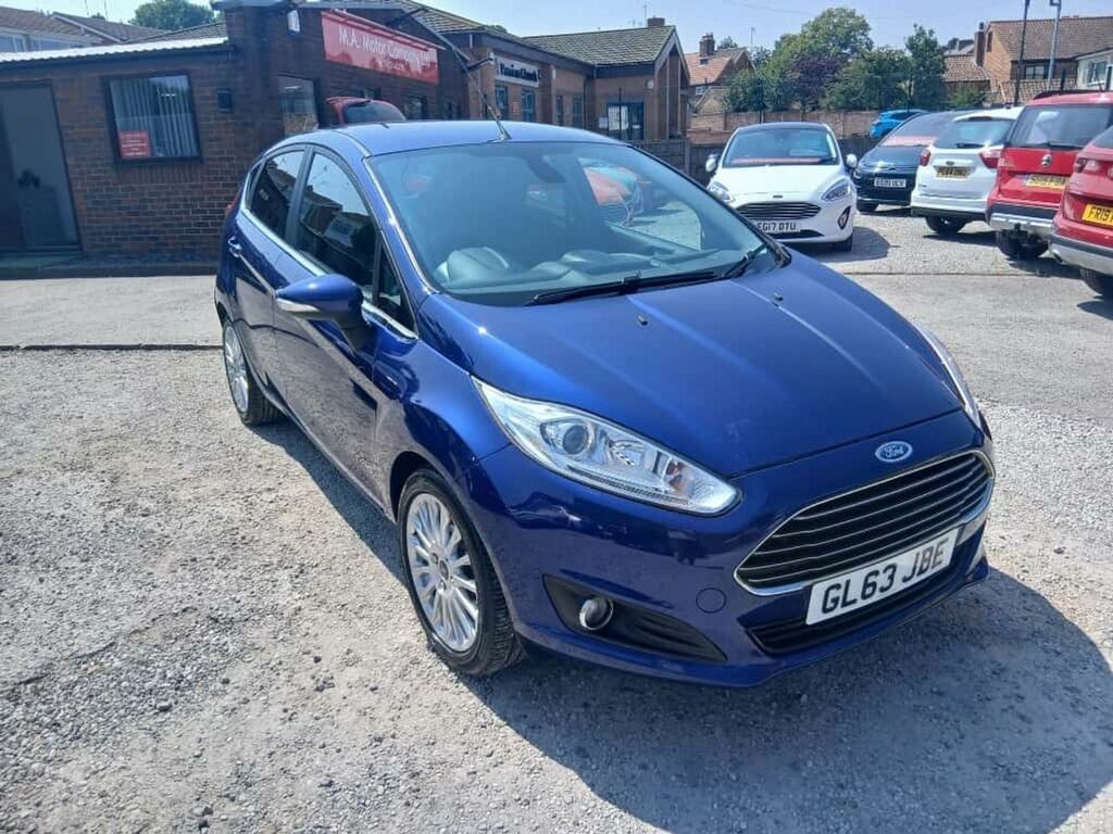 Ford Fiesta Titanium Blue