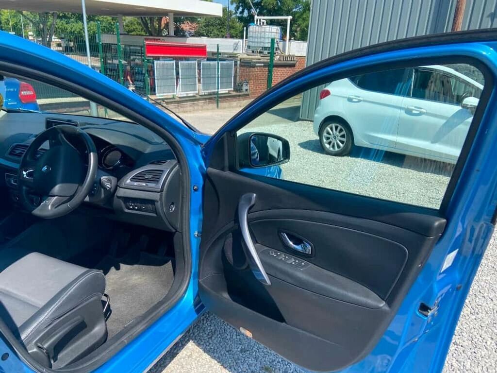 Renault Megane 1.6Dci 130Bhp Dynamique One White #9