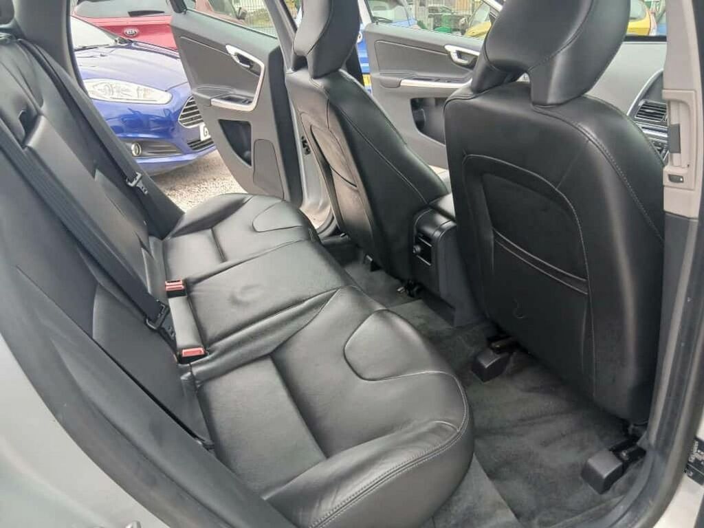 Volvo XC60 2015 65 2.4 White #19